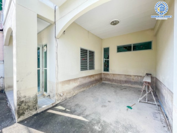 *****ทาวน์เฮ้าส์มือสองย่านนนทบุรี ม.บัวทองธานี กาญจนาภิเษก เนื้อที่ 18 ตร.ว. ฟังก์ชัน 3 ห้องนอน 2 ห้องน้ำ 1 ที่จอดรถ ทาวน์เฮ้าส์หน้ากว้าง บนทำเลเดินทางสะดวก ติดถนนกาญจนาภิเษก ใกล้เซ็นทรัลเวสต์เกต และรถไฟฟ้าสายสีม่วง "สถานีคลองบางไผ่" จองเลย!